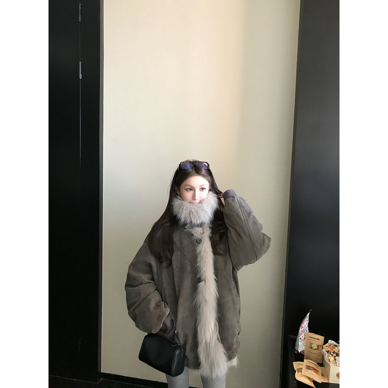 "焦糖雪笺"奢级进口sagafurs整皮狐狸毛+90白鹅绒绵羊皮羽绒外套