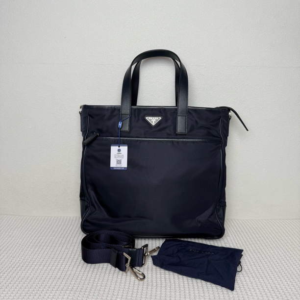 99新 Prada/普拉达 5787/男士时尚休闲蓝色尼龙手提包