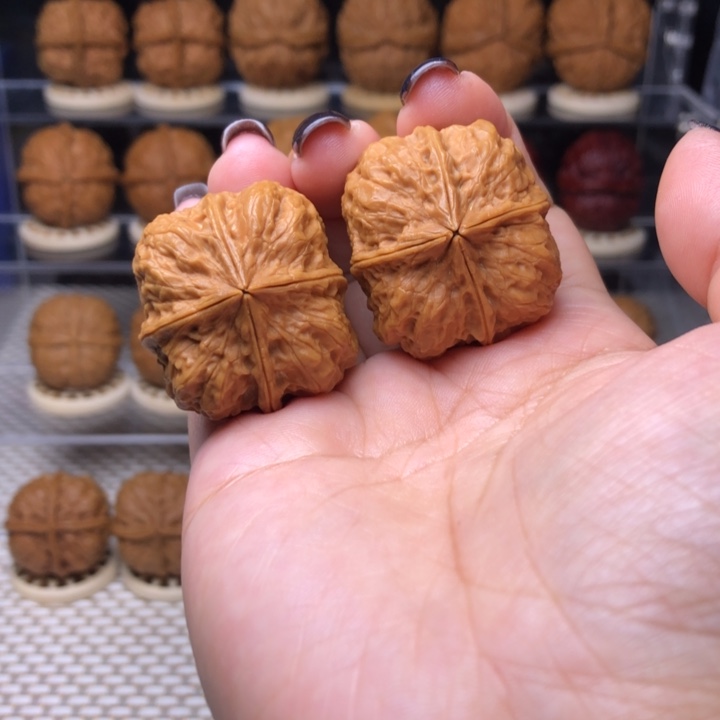 文玩核桃把件15号小饼干四楞34尺