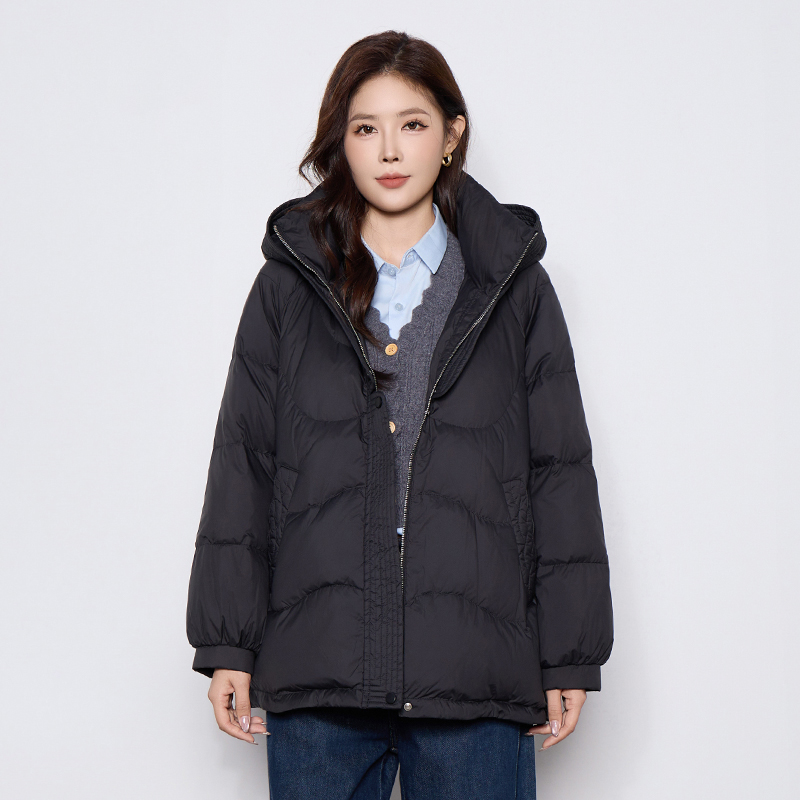YAYA/鸭鸭连帽羽绒服女冬加厚小个子短款宽松保暖鸭绒上衣外套