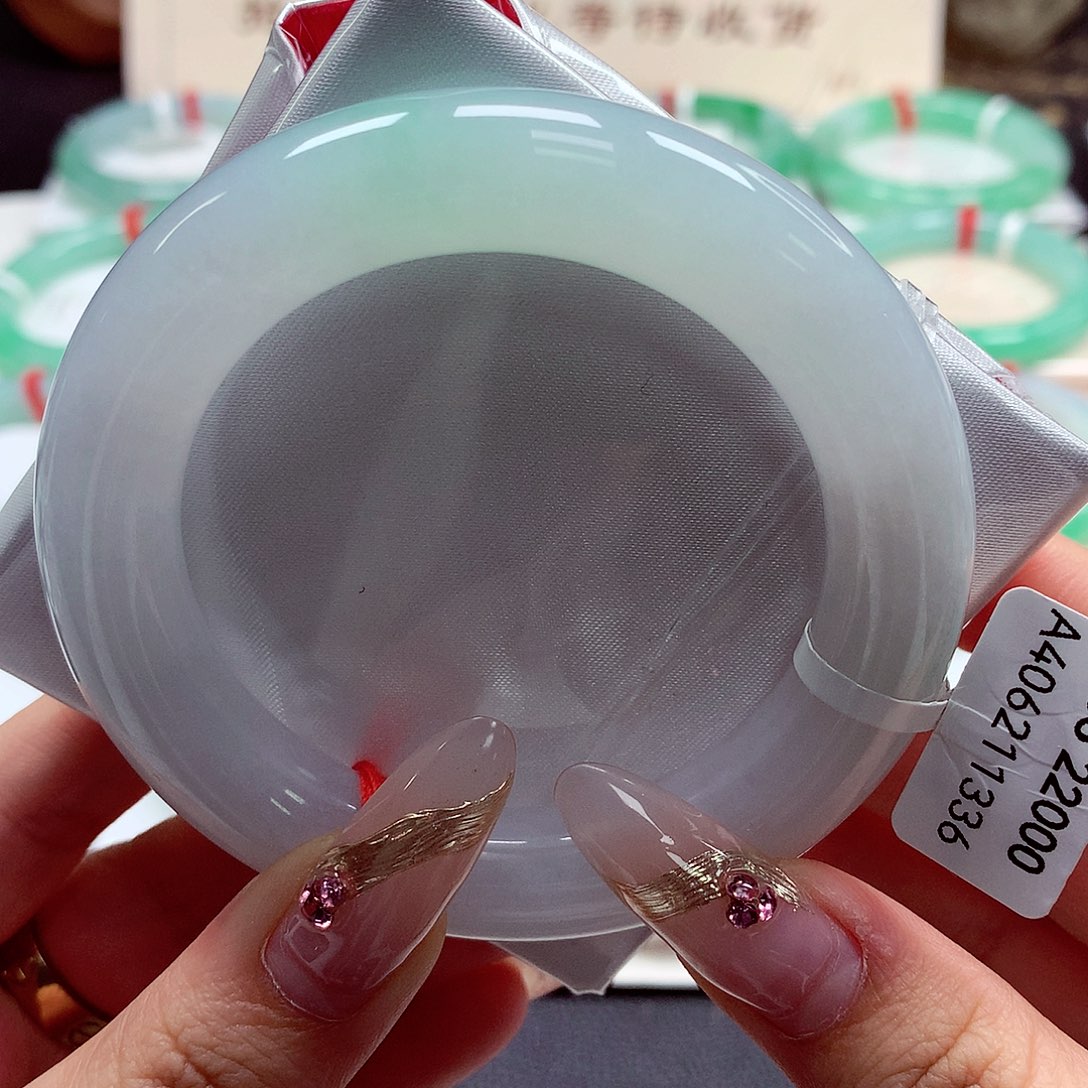 翡翠手镯（圆镯）未镶嵌22（20号）