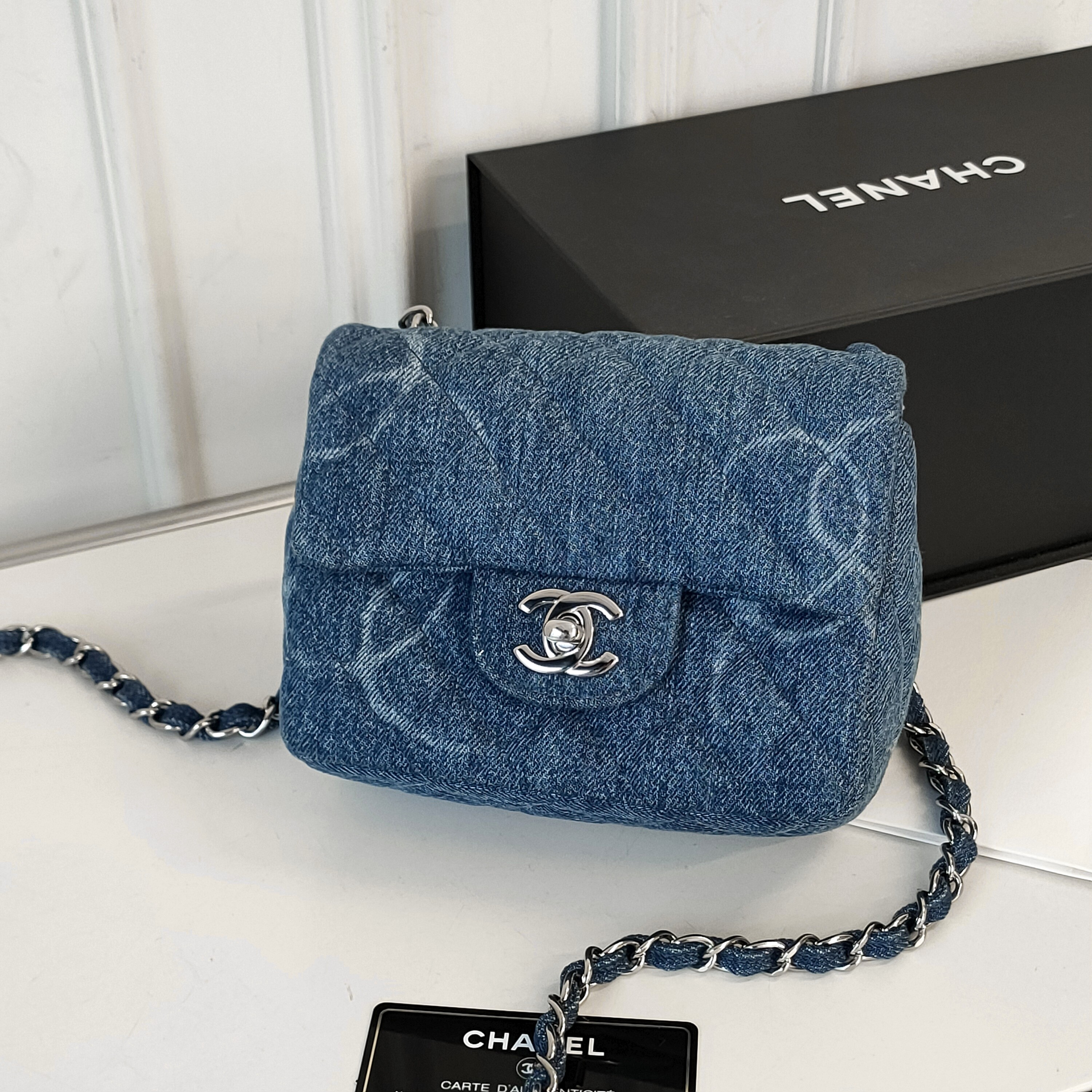 95新 Chanel/香奈儿 蓝牛仔涂鸦双C方胖子斜挎包/52854