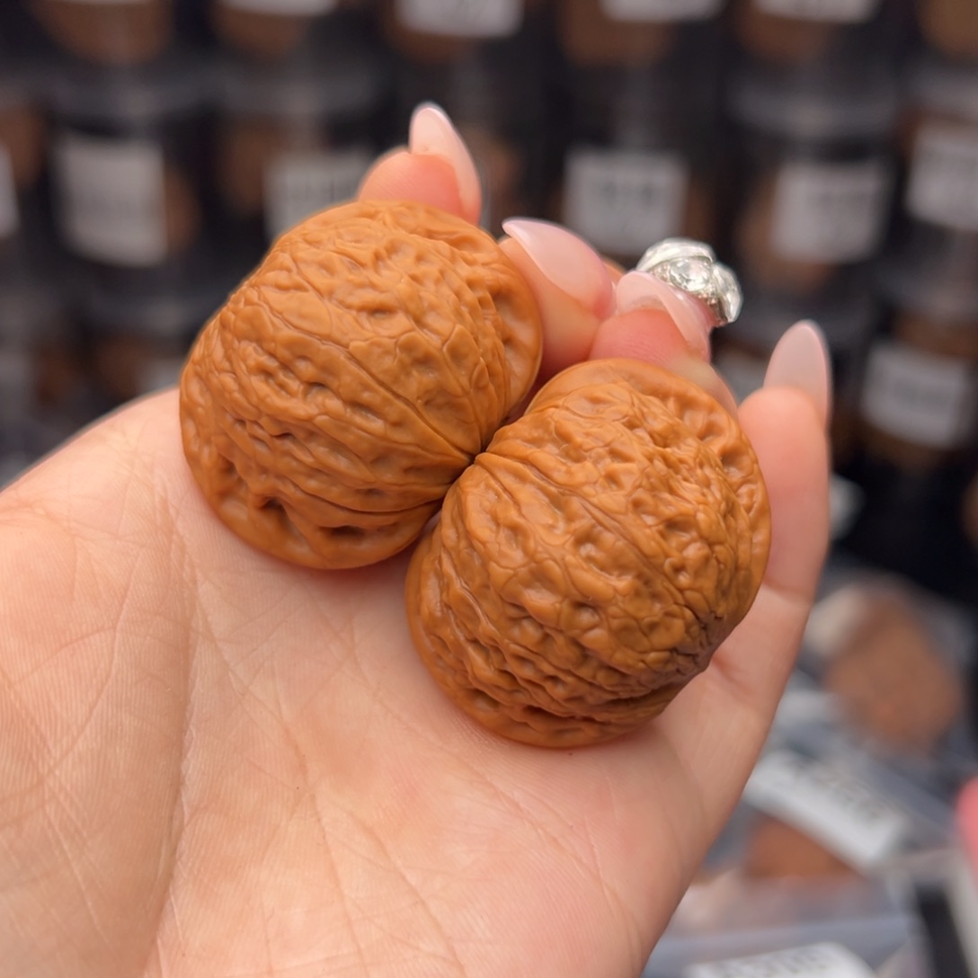 文玩核桃吊坠N****H铁锤