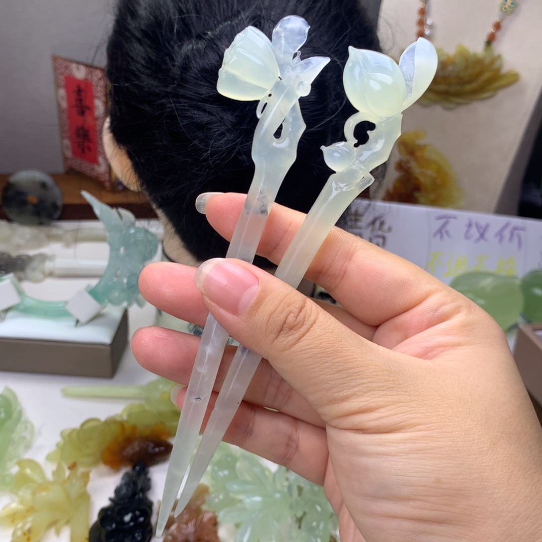 叶***陆蛇纹石玉未镶嵌发饰