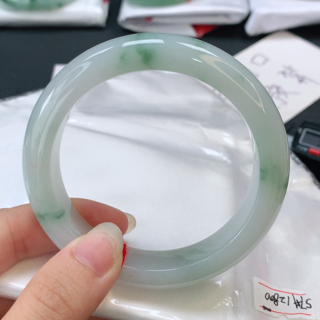 翡翠手镯未镶嵌翡翠手镯57