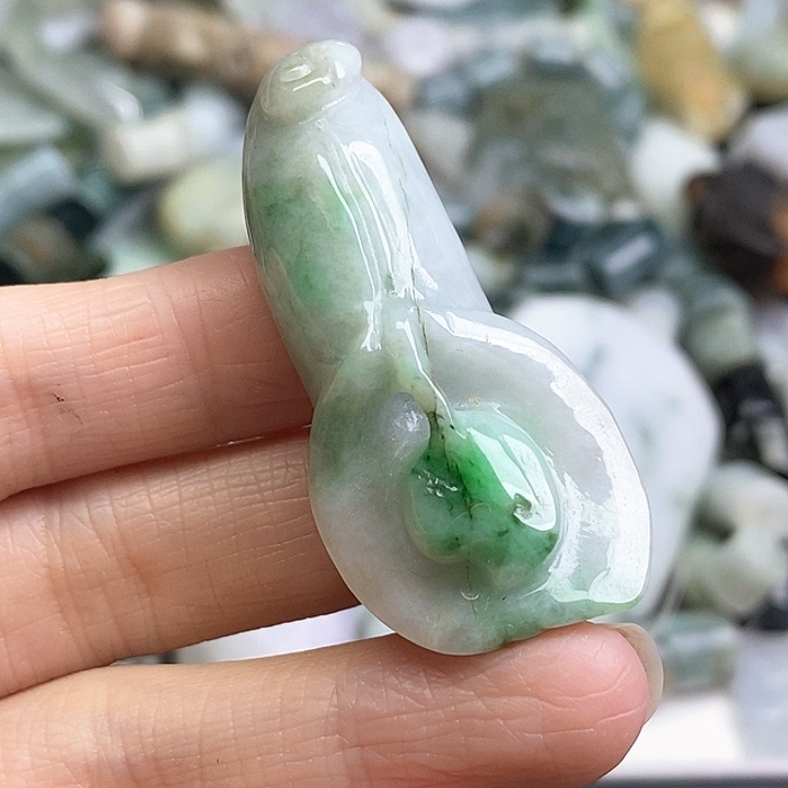 翡翠未镶嵌颈饰天然翡翠99