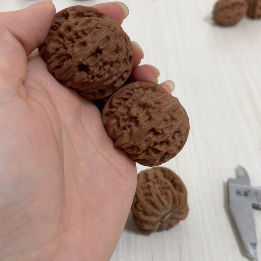 J***3文玩核桃吊坠磨盘40尺全品