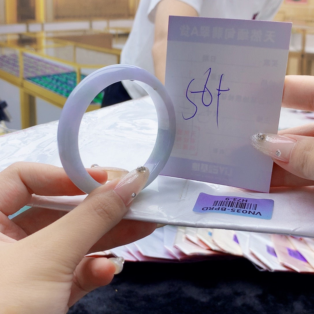 翡翠手镯未镶嵌00……