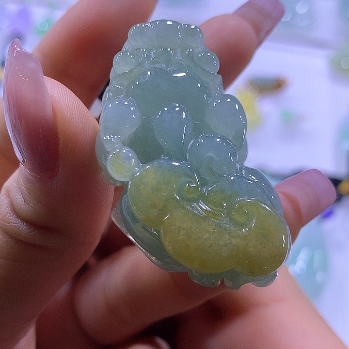 翡翠颈饰未镶嵌天然翡翠A货吊坠