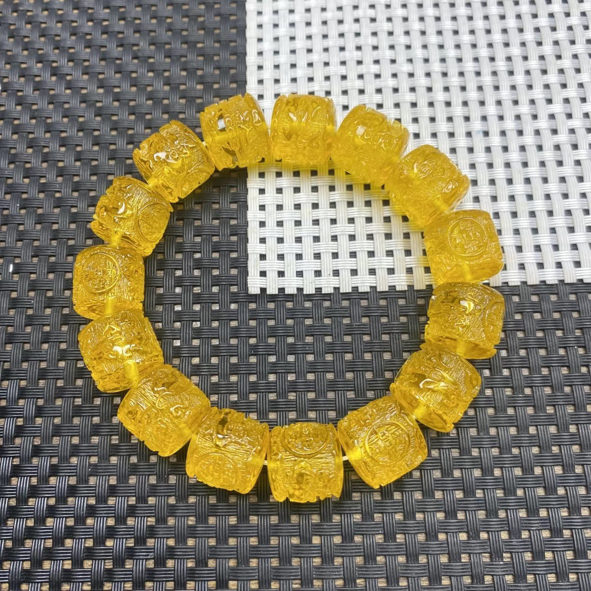 黄色14mm雕刻桶珠手串104