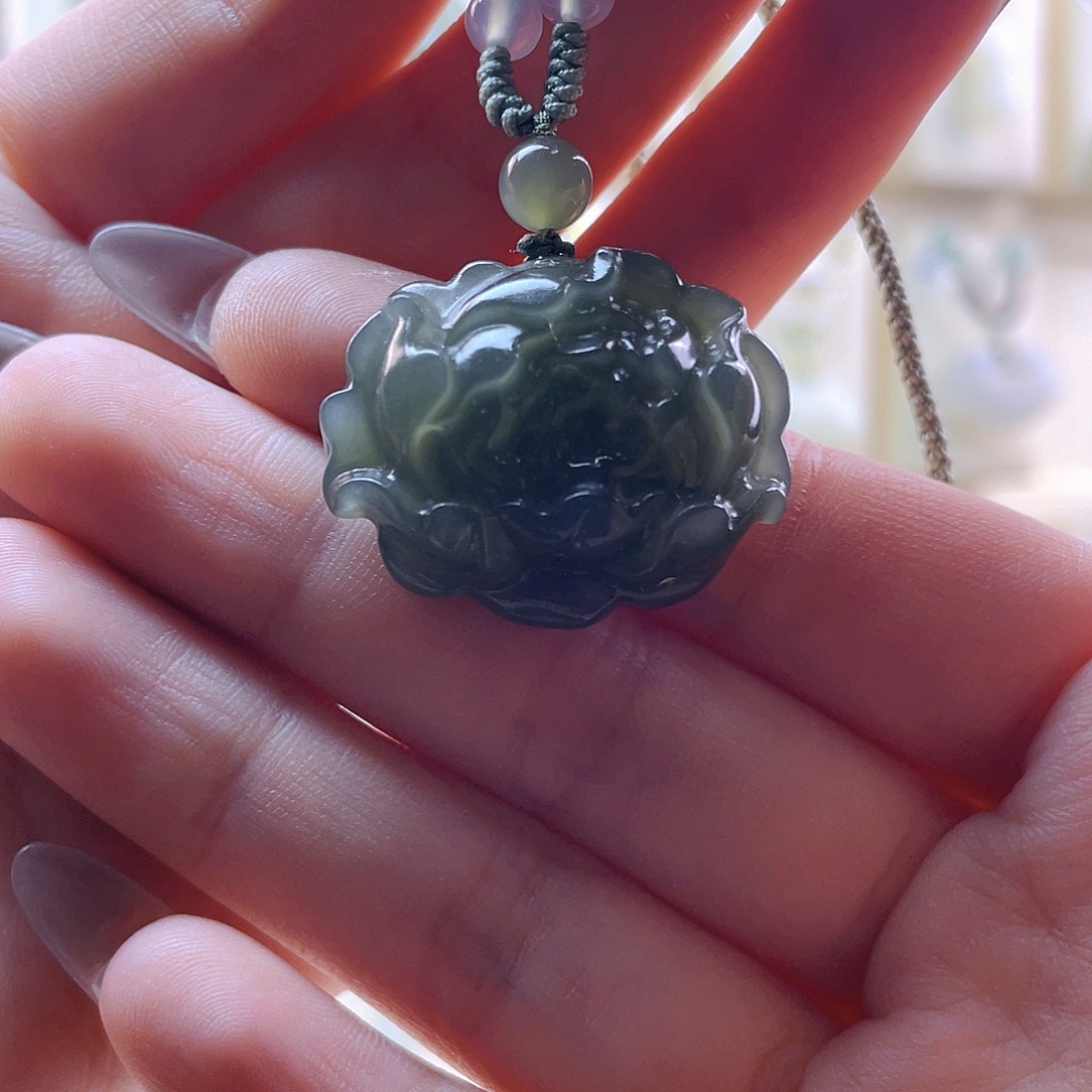 和田玉吊坠(赠链)未镶嵌宗*