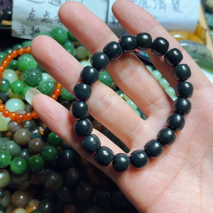岫岩河磨玉（透闪石质玉）手链未镶嵌