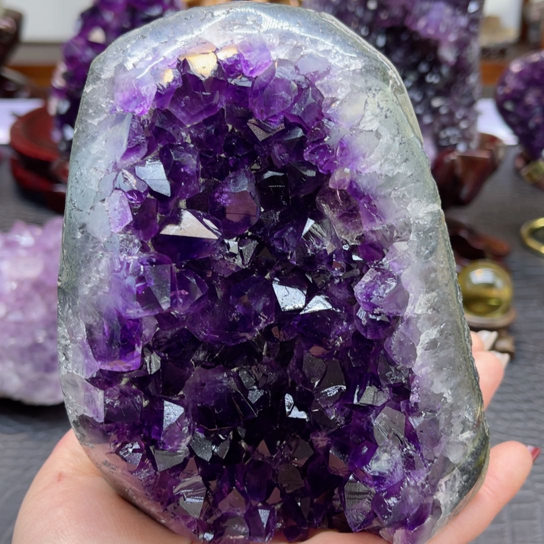 紫晶大型摆件（非配饰）未镶嵌