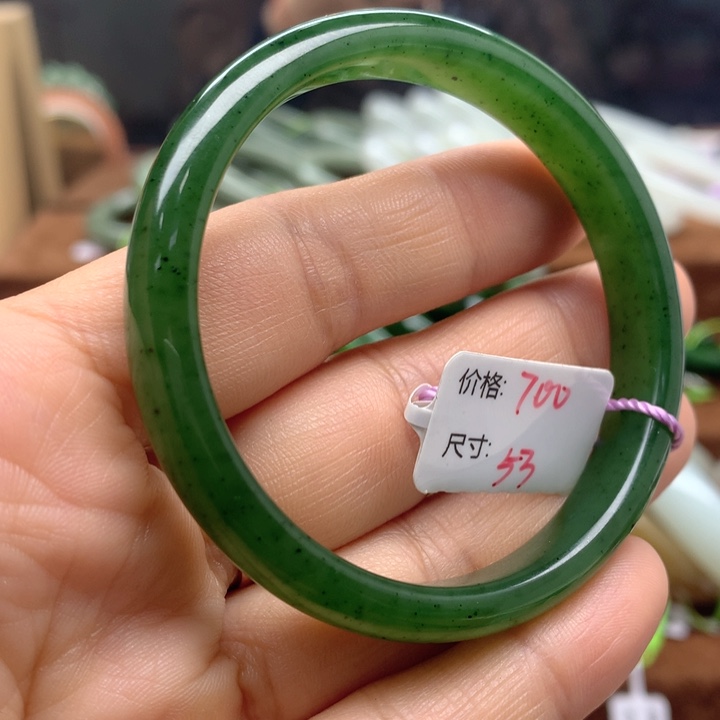 未镶嵌手镯和田玉（碧玉）