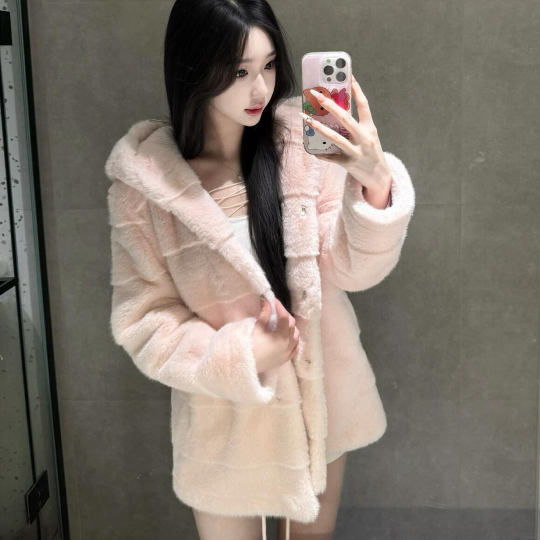 乔·现货【有实拍】连帽中长款毛毛外套女保暖加厚秋冬粉加棉【毛很软