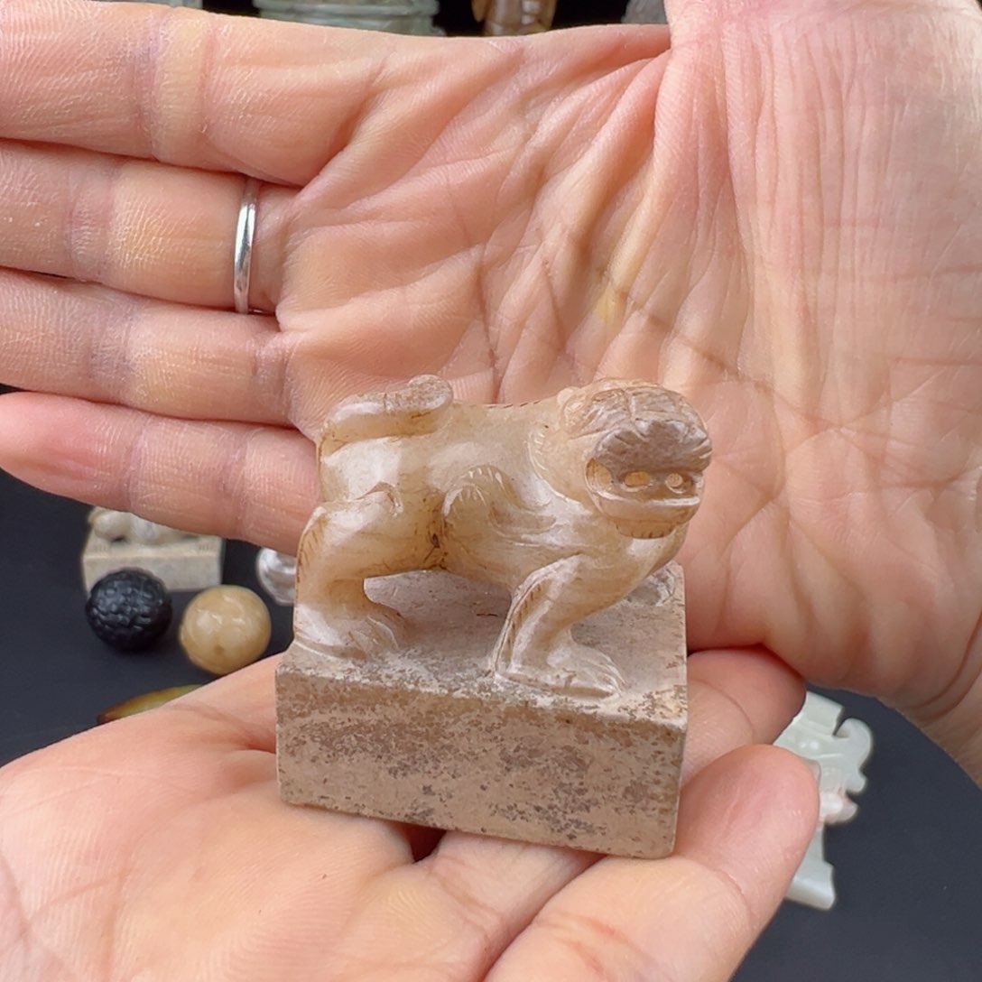 和田玉挂件未镶嵌好**荐