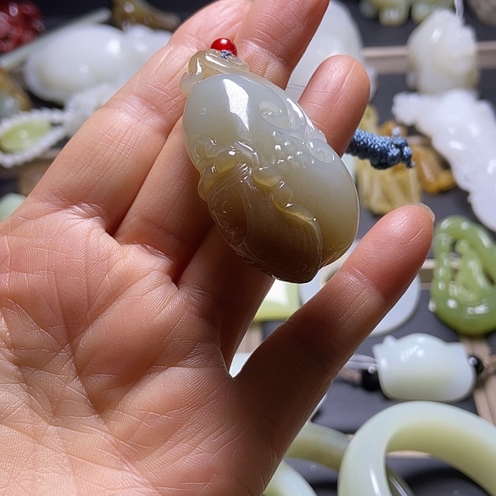 和田玉未镶嵌挂件