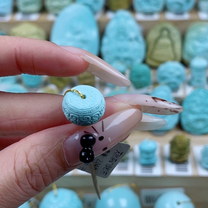 绿松石未镶嵌珠宝奇石