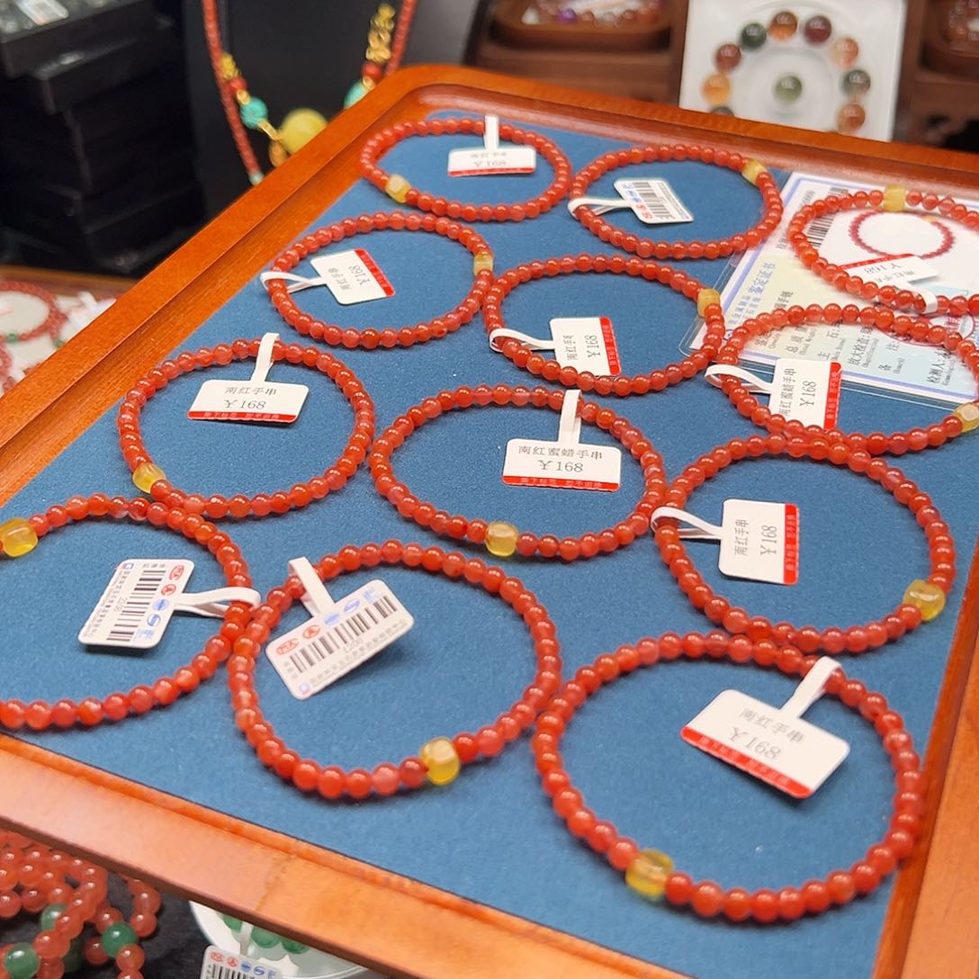 南红玛瑙未镶嵌手链