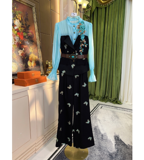 芙娜妮轻奢秋冬新款小众设计衬衫气质显瘦女装时尚两件套F2510834