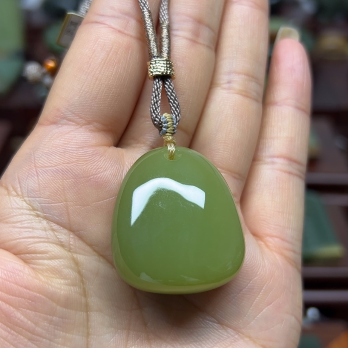 【闪购商品】颈饰未镶嵌和田玉时来运转