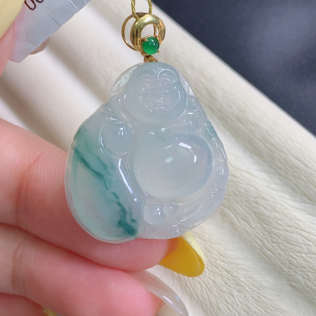 翡翠18K金镶嵌颈饰布袋佛
