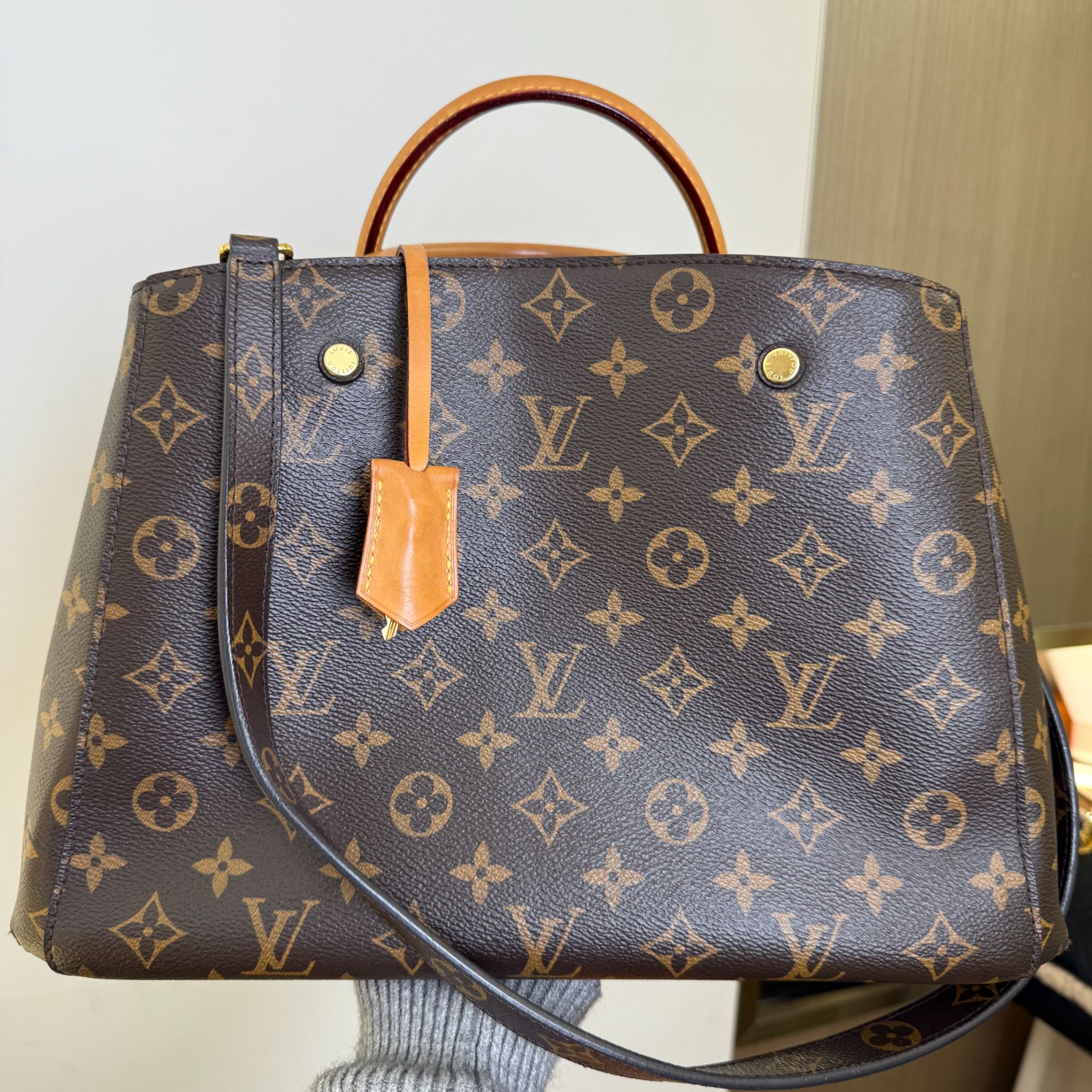 95新 LouisVuitton/路易威登 老花蒙田中号手提包/62102