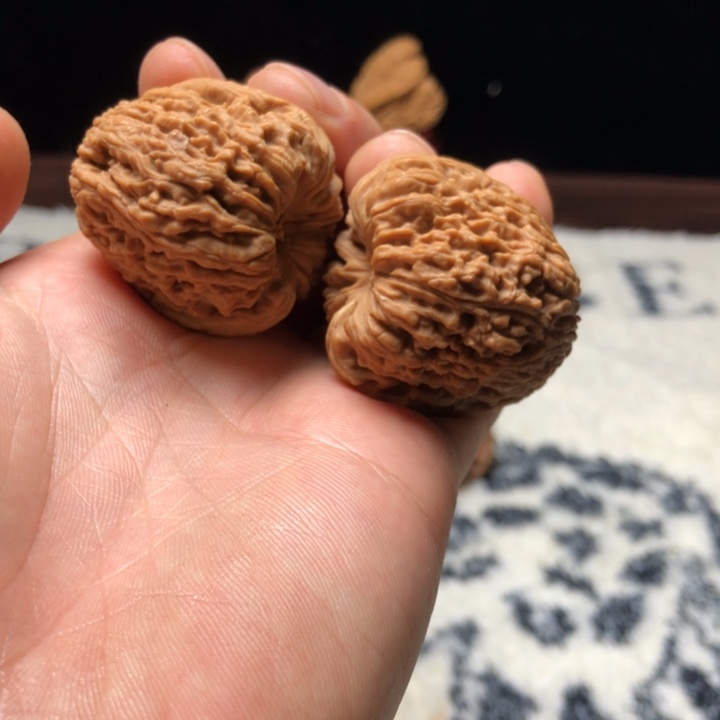 核桃南疆石矮桩精品文玩核桃