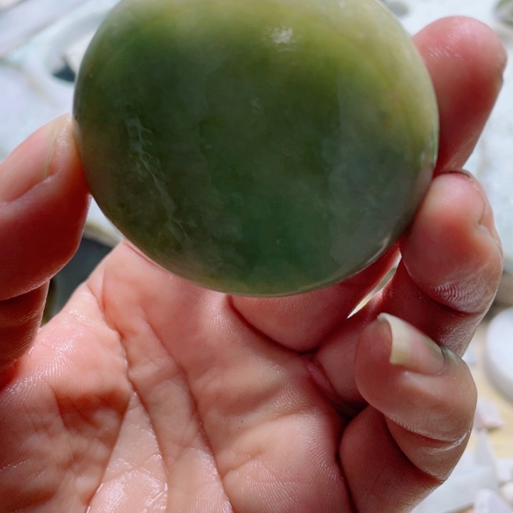 翡翠挂件未镶嵌翡翠