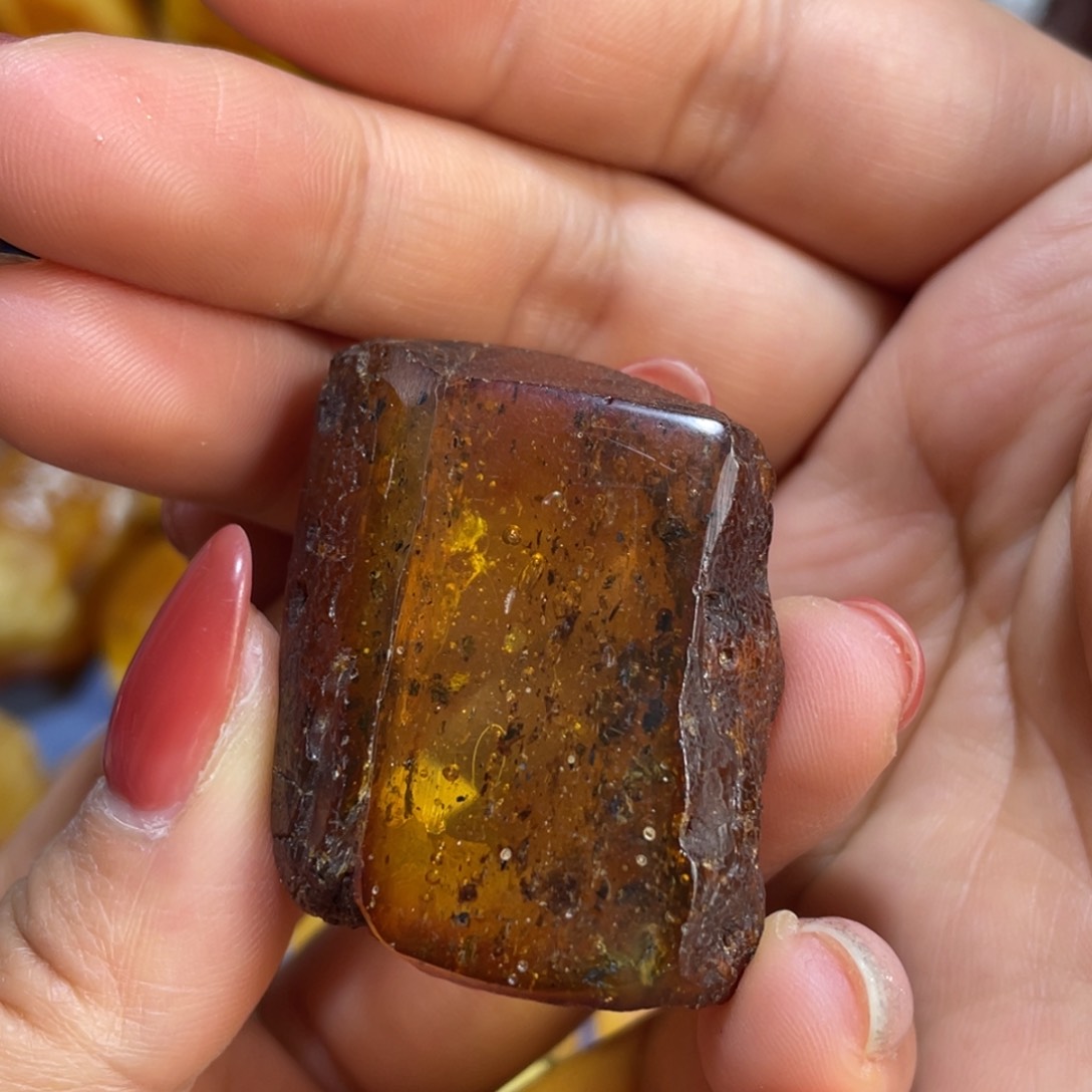 定制琥珀未镶嵌原石