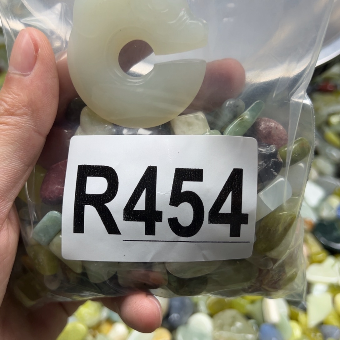 岫玉未镶嵌鱼缸石