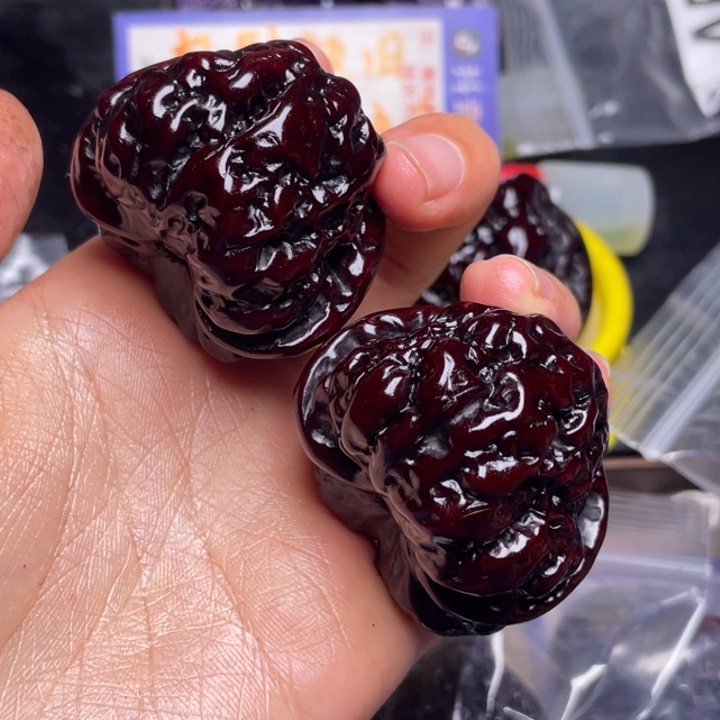 文玩核桃把件涂*者蛤蟆头