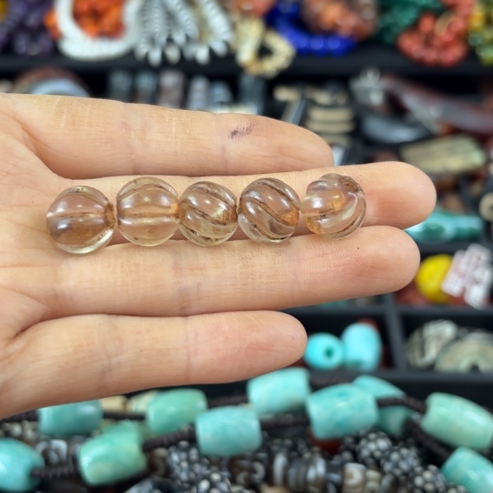 八***山玛瑙/玉髓未镶嵌颈饰