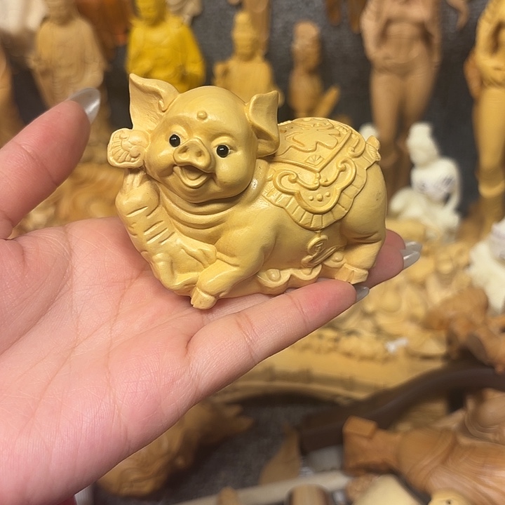 黄杨木黄杨木瑕疵人生猪