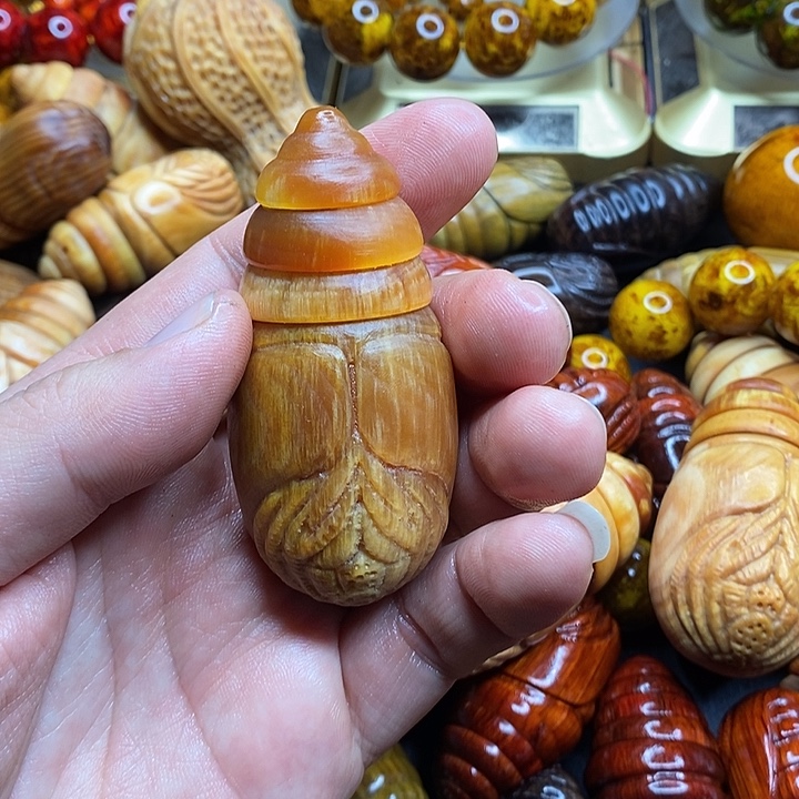 松木琥珀木文玩手串