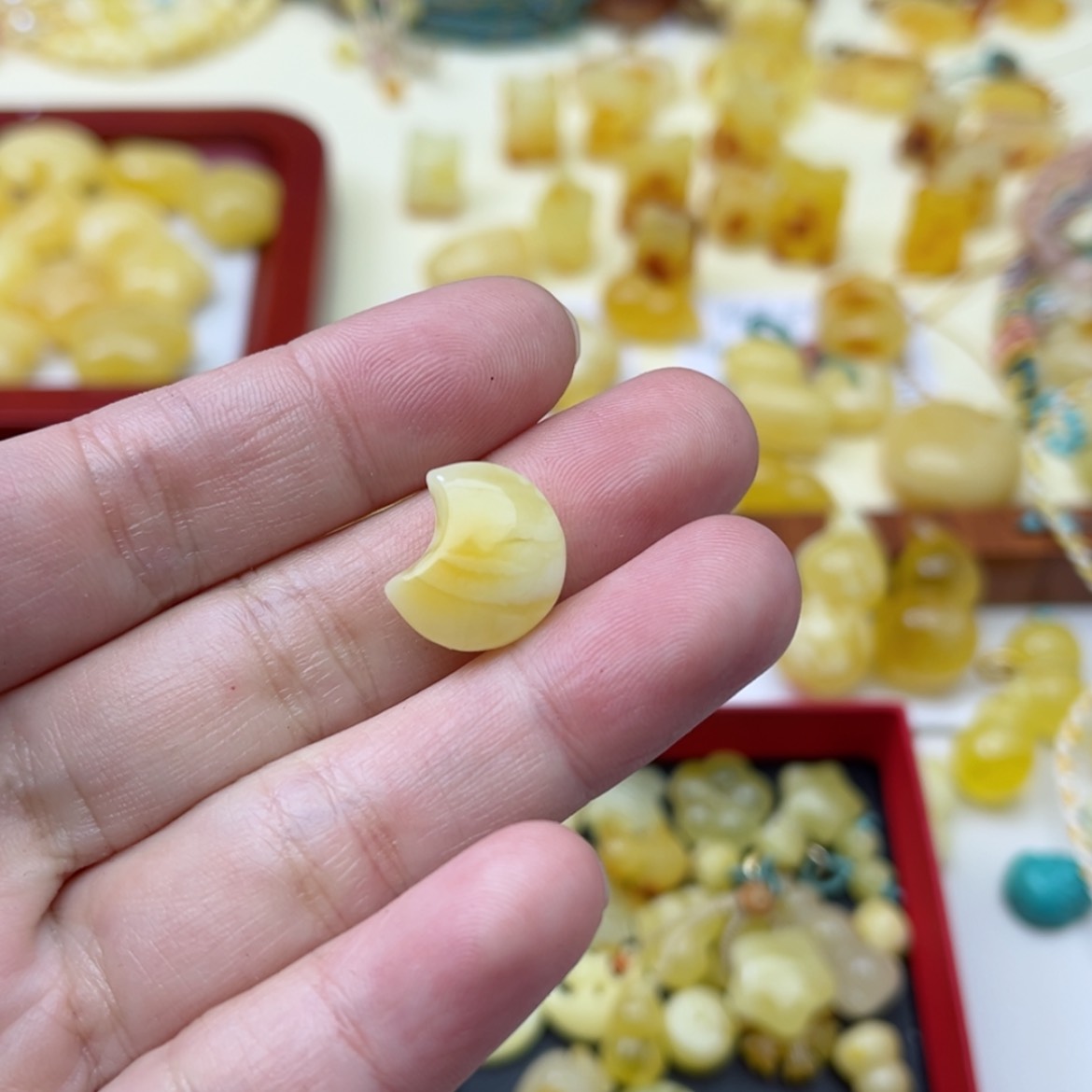 【闪购商品】蜜蜡裸石未镶嵌配饰