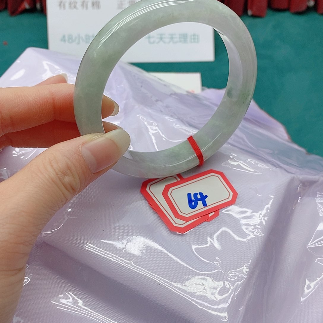翡翠手镯未镶嵌?*?64444444