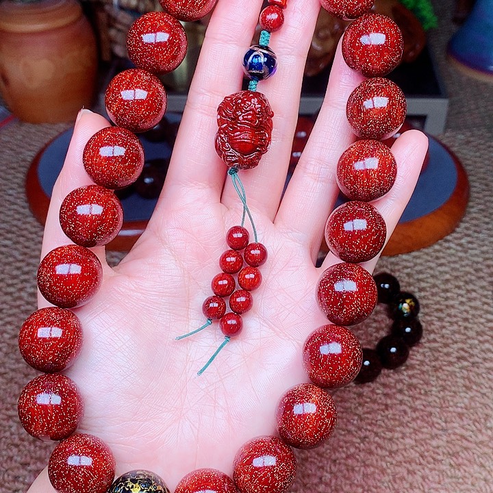 檀香紫檀（小叶紫檀）20红手持