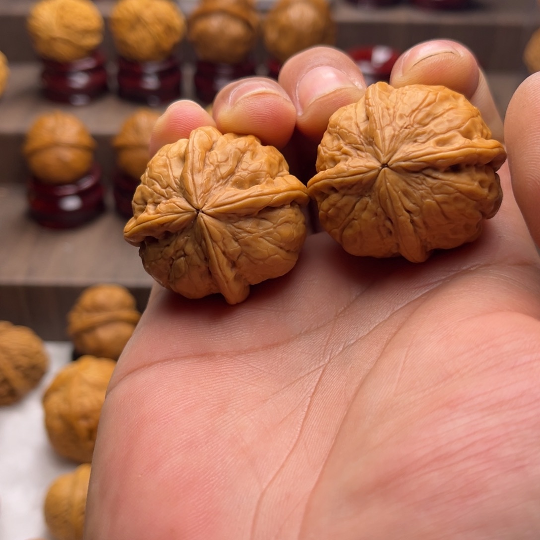 文玩核桃把件壞***圭小四棱1¥