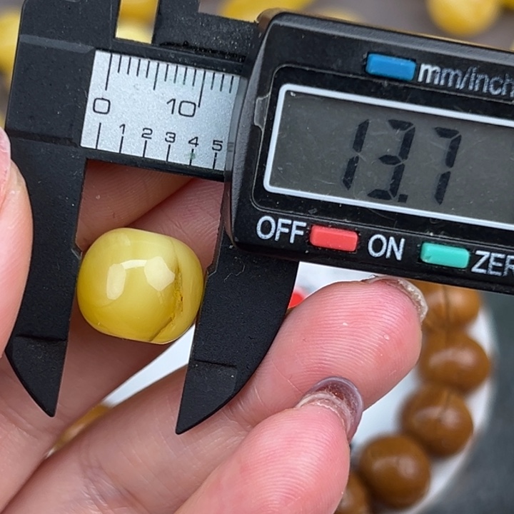 琥珀裸石未镶嵌微瑕1510