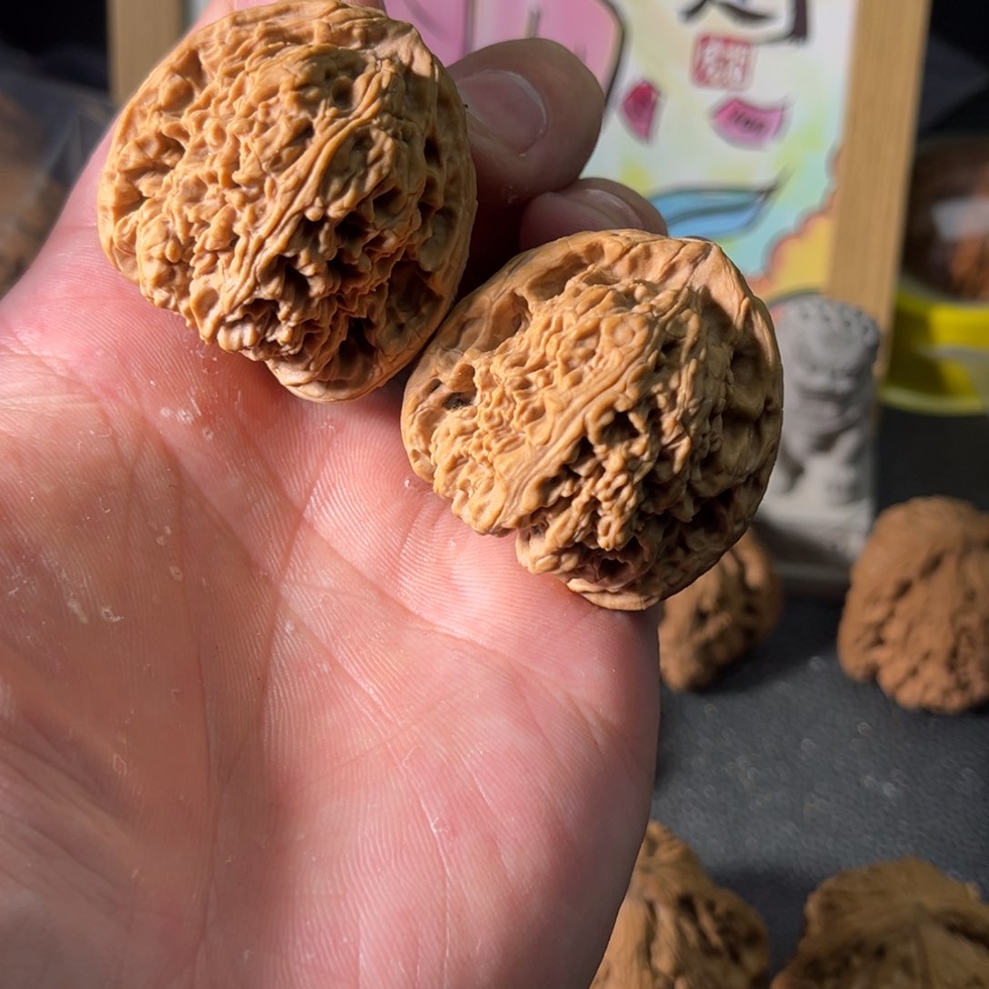 文玩核桃吊坠永****胎南疆