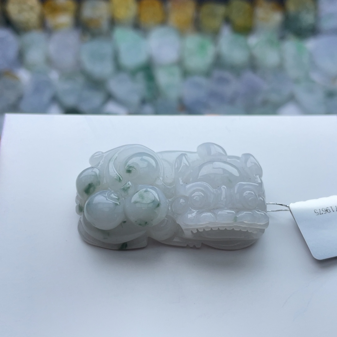 翡翠颈饰未镶嵌晴*貔貅