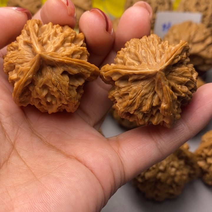 文玩核桃把件三棱3