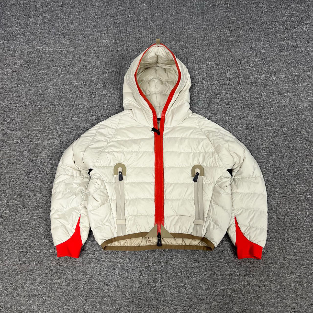 99新 AMIRI Moncler 蒙口 Sierre短款 滑雪 羽绒服 99新 0码