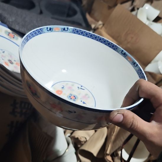 茶盏陶瓷盘子碗啥都有