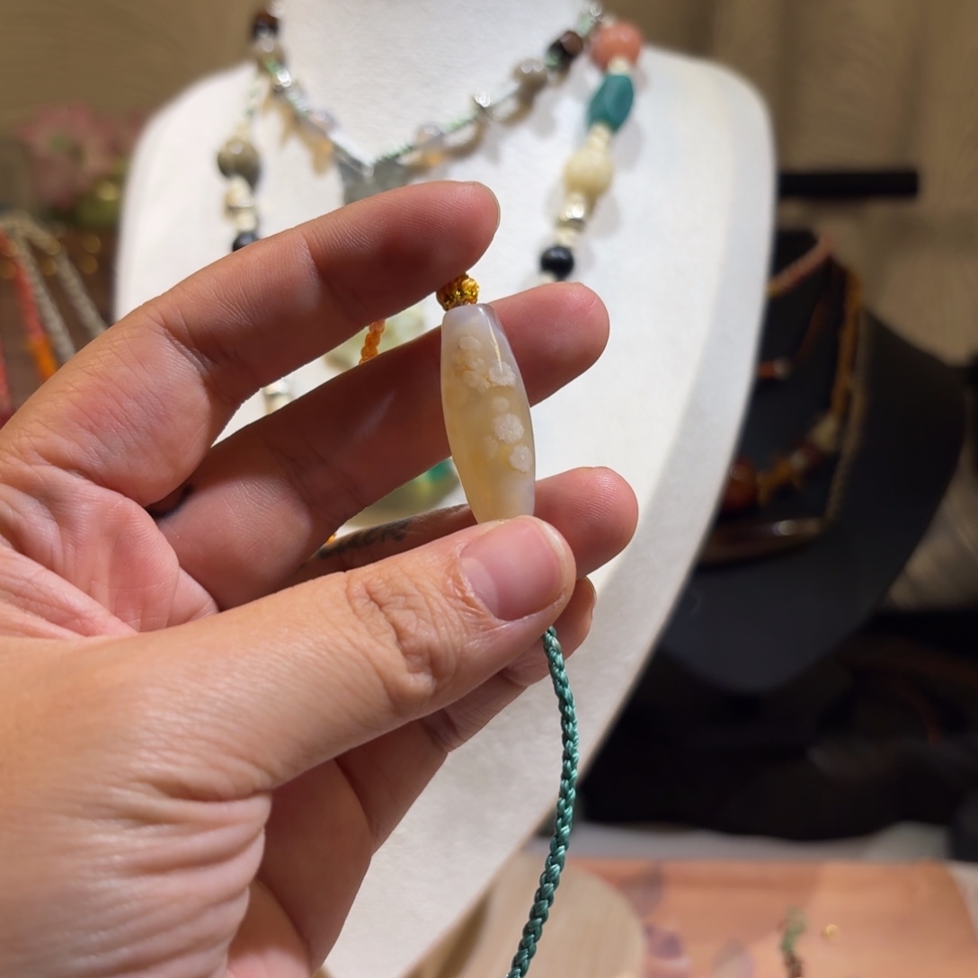 玛瑙/玉髓合金颈饰