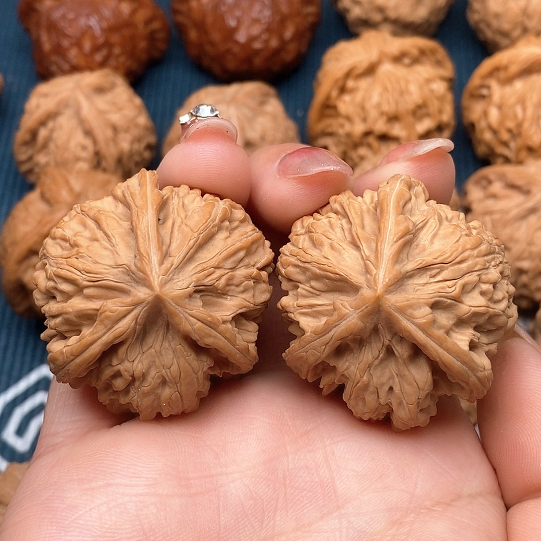 文玩核桃吊坠玉龙38-39