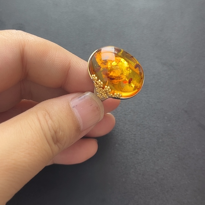 琥珀未镶嵌裸石戒指