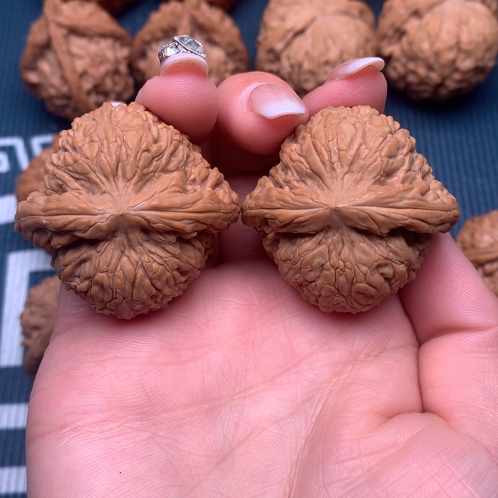 文玩核桃吊坠?****?南江石