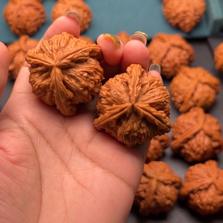 黑***蟆文玩核桃吊坠8888888